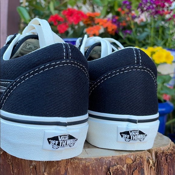 NIB Black Old Skool Vans Sz 8 - Picture 7 of 16